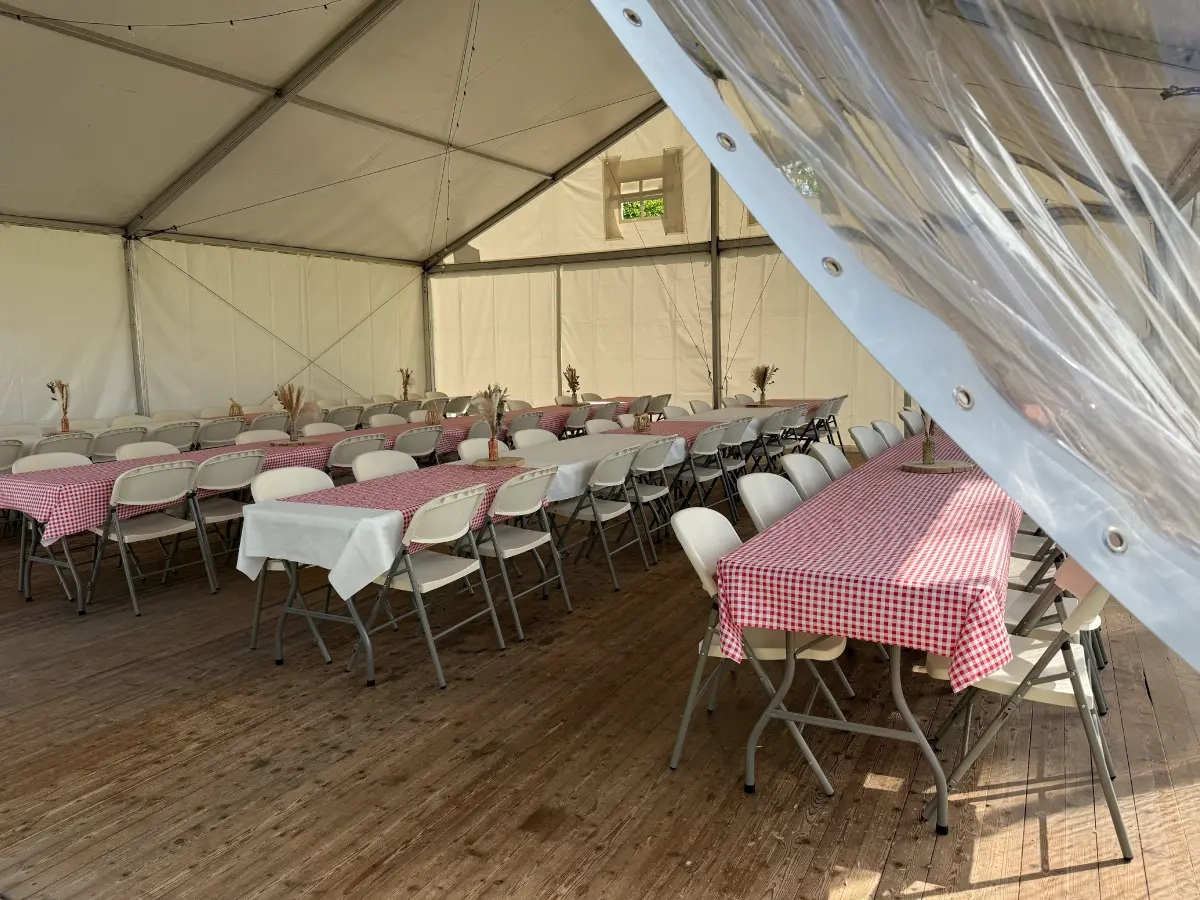 interieur chapiteau villa montauville